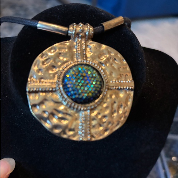 Necklace and earrings set. Copper look with iridescent accents. Great cond - Picture 9 of 9